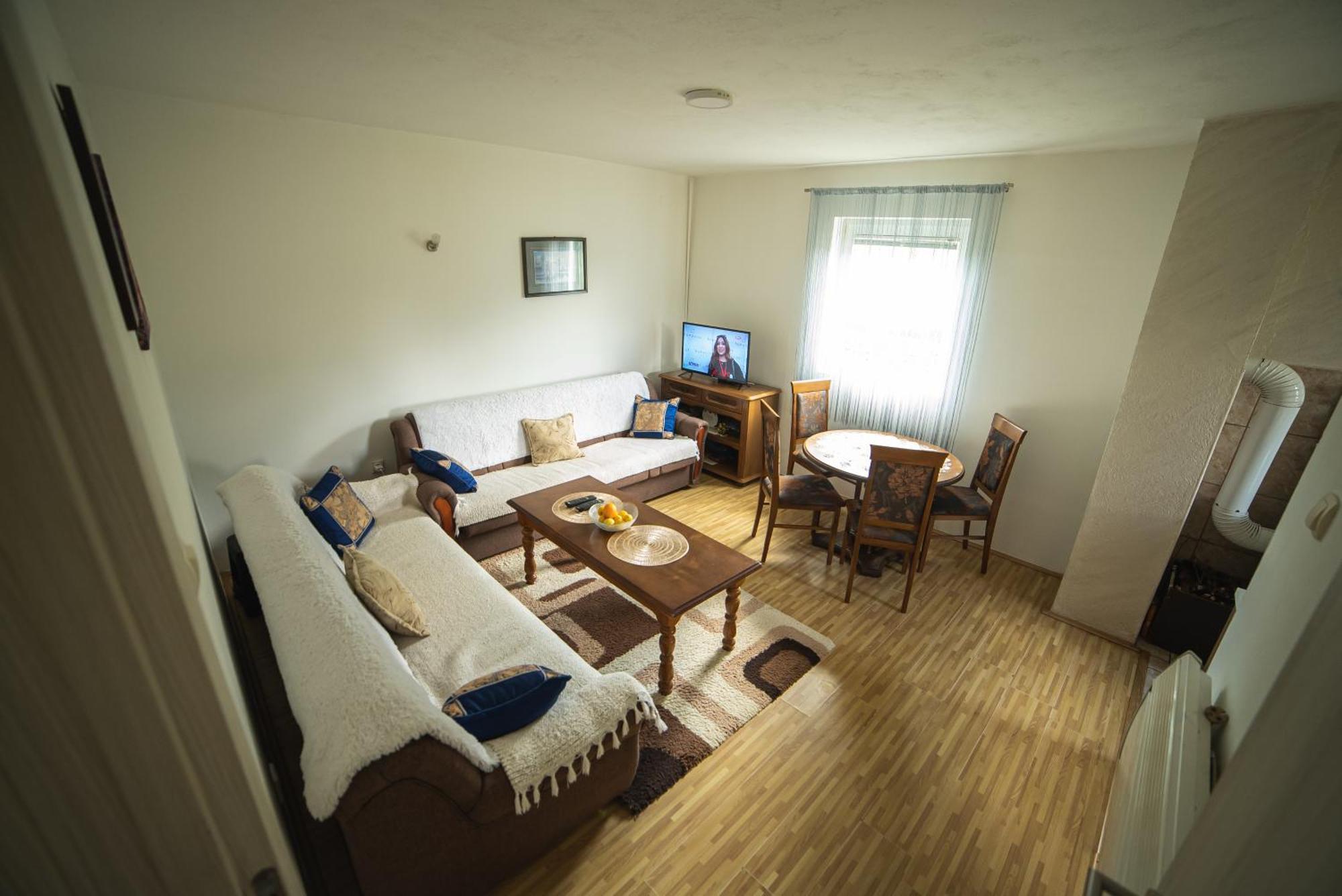 Guest House "Visnja" جابلياك المظهر الخارجي الصورة
